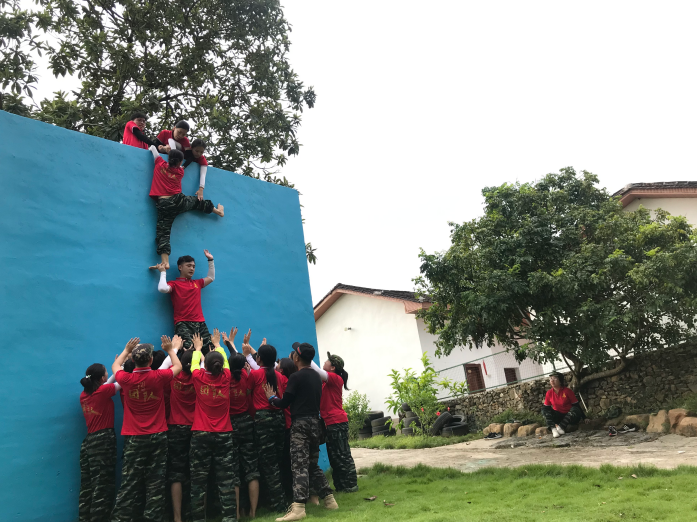 廣州企業(yè)拓展：點(diǎn)燃團(tuán)隊(duì)激情